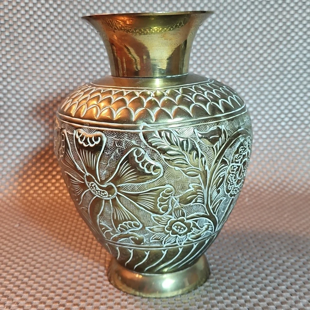 Brass Ornate Hammered Vase Repousse Flowers Leaves White Accent Vintage